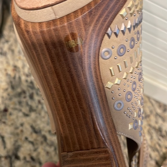 BCBGMAXAZRIA WEST2 Peek Toe Ankle Bootie Sandals - Picture 8 of 10